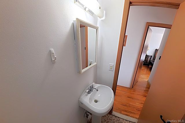 9 E Lawrence Park Drive 1, Piermont, NY 10968