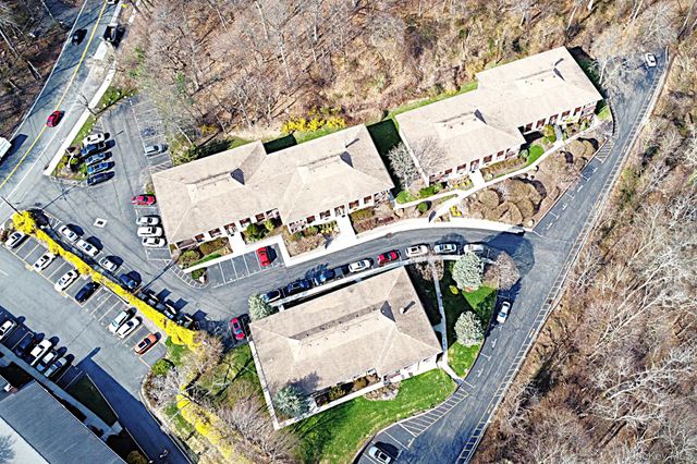 9 E Lawrence Park Drive 1, Piermont, NY 10968