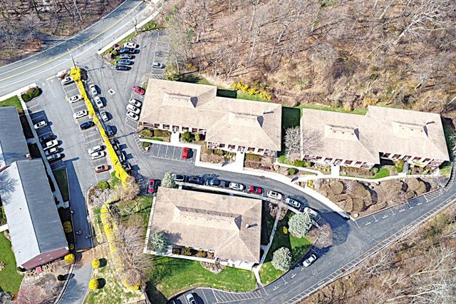 9 E Lawrence Park Drive 1, Piermont, NY 10968