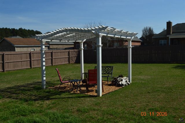 111 Hampton Meadows Dr., Bonaire, GA 31005