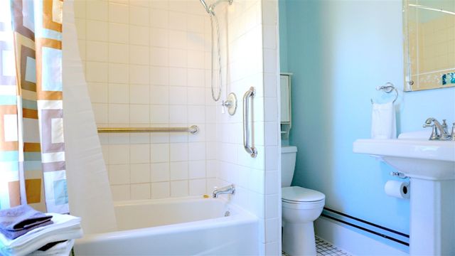 621 N 5th Street, Grand Haven, MI 49417
