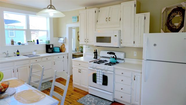 621 N 5th Street, Grand Haven, MI 49417
