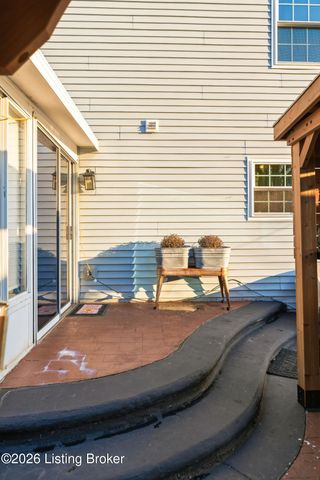 6609 Willowrun Ln, Pewee Valley, KY 40056