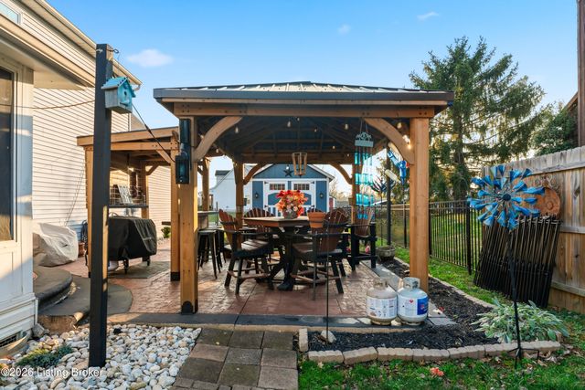 6609 Willowrun Ln, Pewee Valley, KY 40056