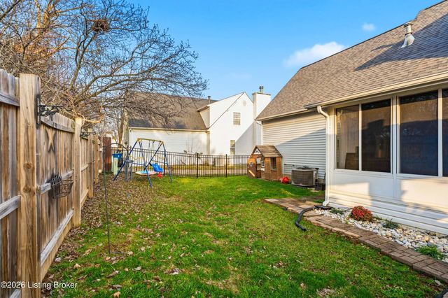 6609 Willowrun Ln, Pewee Valley, KY 40056