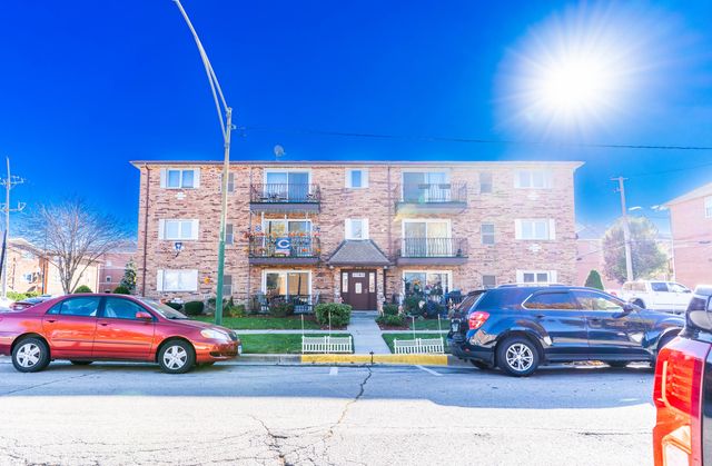 6401 W 64TH Place 2W, Chicago, IL 60638