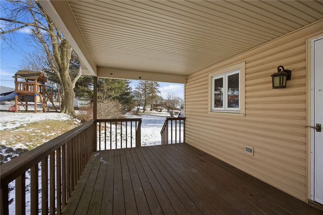 1510 18th Ave, Beaver Falls, PA 15010