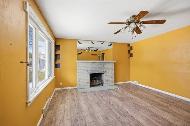 1510 18th Ave, Beaver Falls, PA 15010