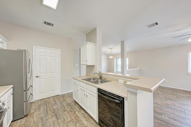 3511 Rock Shelf LN, Round Rock, TX 78681