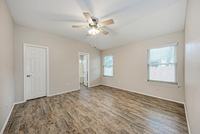 3511 Rock Shelf LN, Round Rock, TX 78681