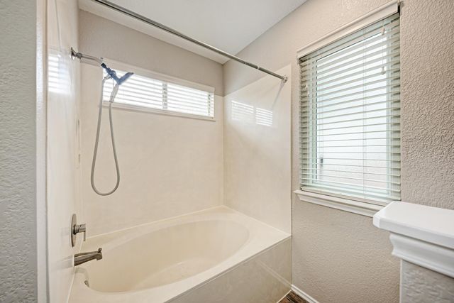 3511 Rock Shelf LN, Round Rock, TX 78681