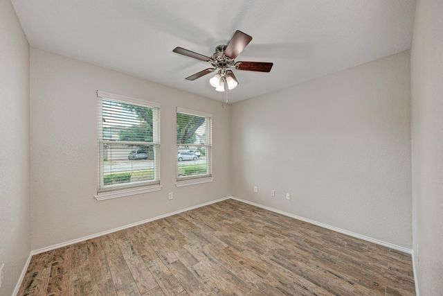 3511 Rock Shelf LN, Round Rock, TX 78681