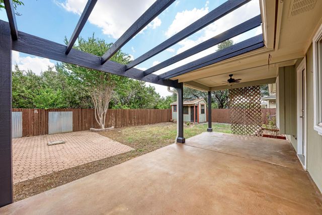 3511 Rock Shelf LN, Round Rock, TX 78681