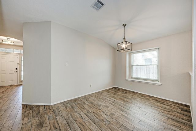 3511 Rock Shelf LN, Round Rock, TX 78681