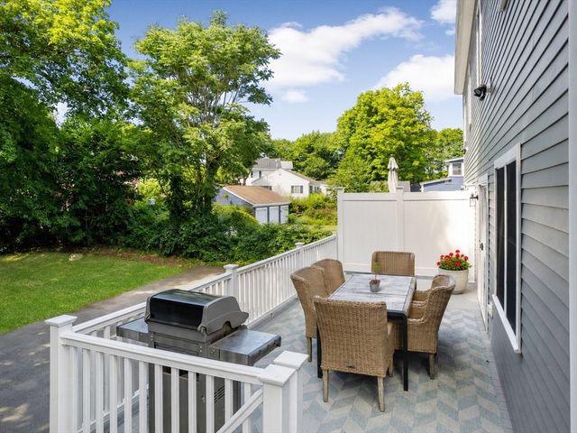 121 Salem St, Reading, MA 01867