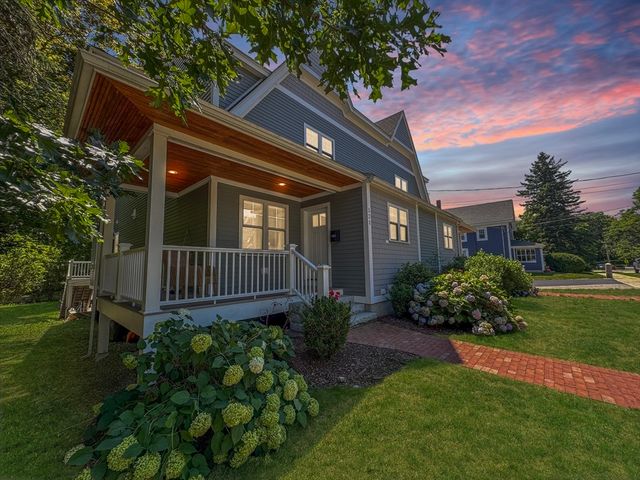 121 Salem St, Reading, MA 01867