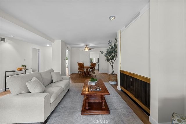 18915 Circle Of Friends, Newhall, CA 91321