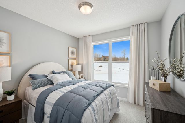 8864 Binder Way, Woodbury, MN 55129