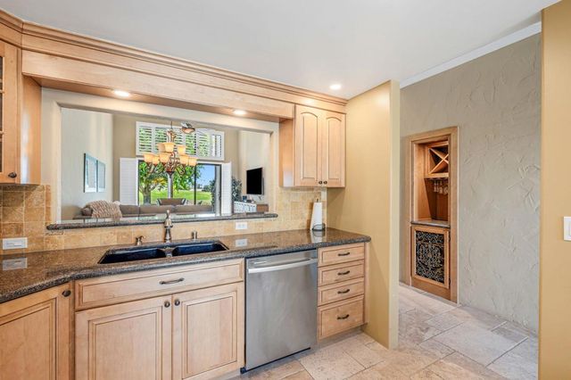 54872 Oak Tree A31, La Quinta, CA 92253