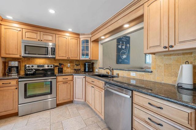 54872 Oak Tree A31, La Quinta, CA 92253
