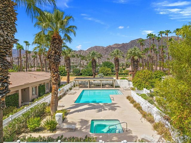 54872 Oak Tree A31, La Quinta, CA 92253