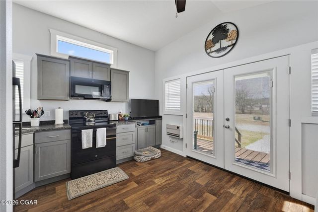 112 Cottage Brook Circle, Anderson, MO 64831