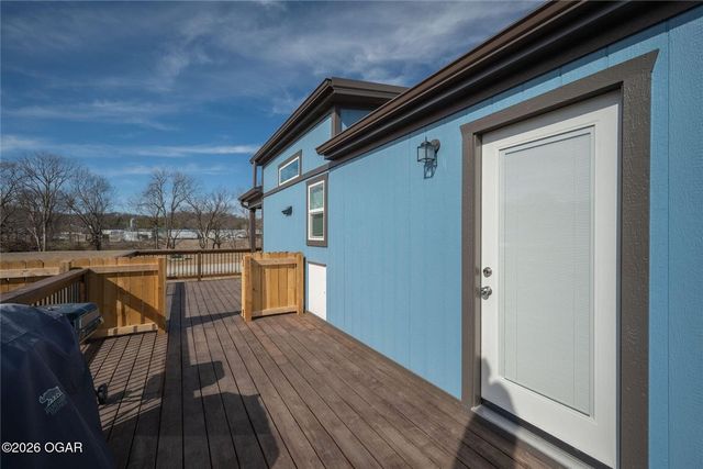 112 Cottage Brook Circle, Anderson, MO 64831