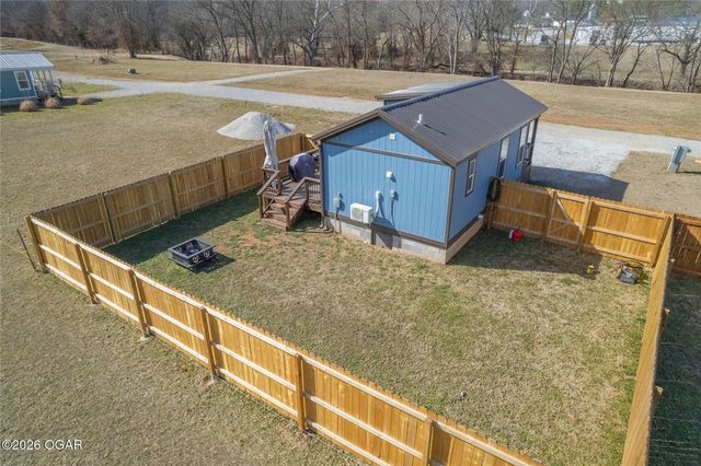 112 Cottage Brook Circle, Anderson, MO 64831