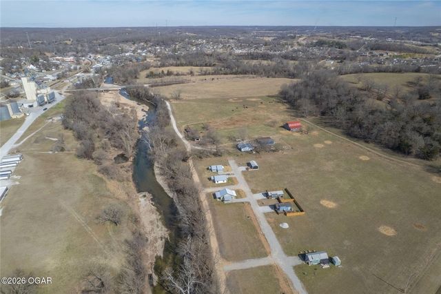 112 Cottage Brook Circle, Anderson, MO 64831