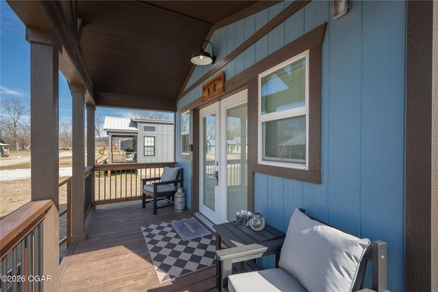 112 Cottage Brook Circle, Anderson, MO 64831