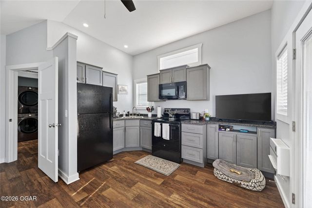 112 Cottage Brook Circle, Anderson, MO 64831