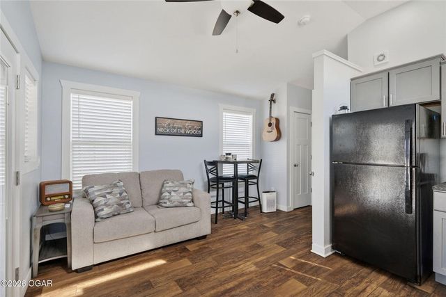 112 Cottage Brook Circle, Anderson, MO 64831