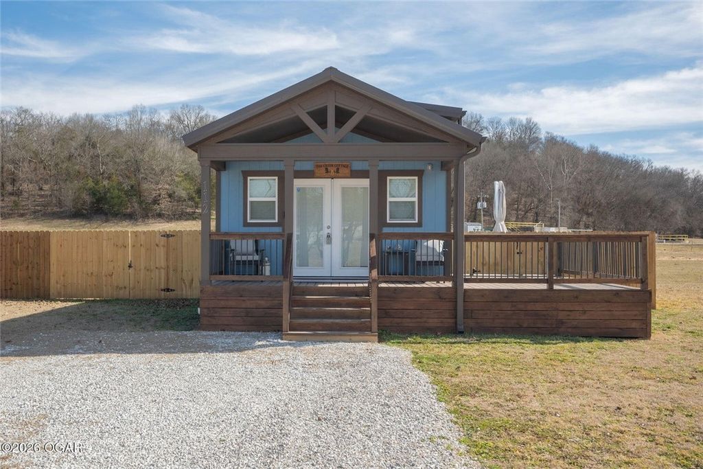 112 Cottage Brook Circle, Anderson, MO 64831