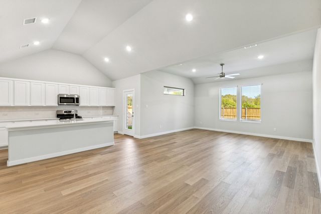 3909 Somerville Drive, Farmersville, TX 75442