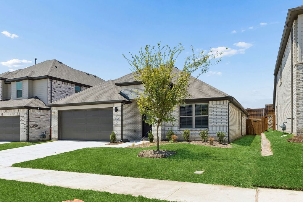 3909 Somerville Drive, Farmersville, TX 75442