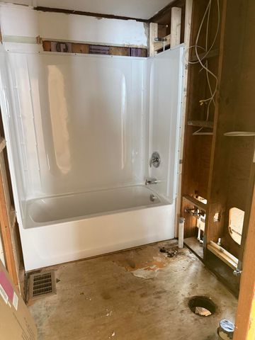 938 W Southern Avenue, Muskegon City, MI 49441