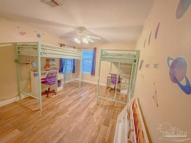 5144 Grumann Dr, Pensacola, FL 32507