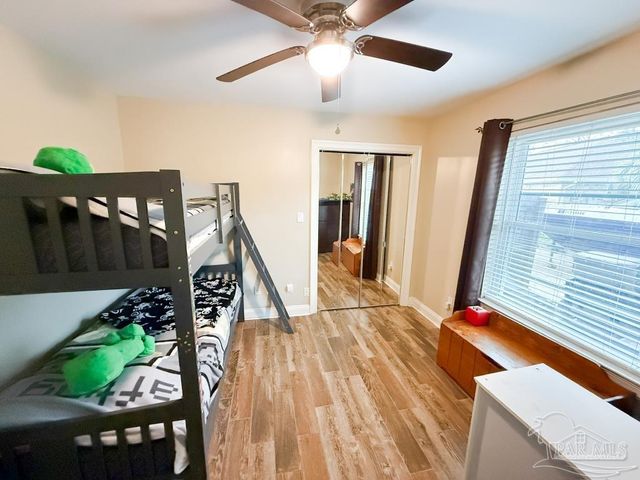 5144 Grumann Dr, Pensacola, FL 32507