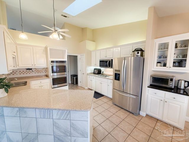 5144 Grumann Dr, Pensacola, FL 32507