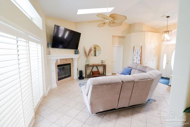 5144 Grumann Dr, Pensacola, FL 32507