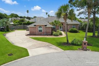 5144 Grumann Dr, Pensacola, FL 32507
