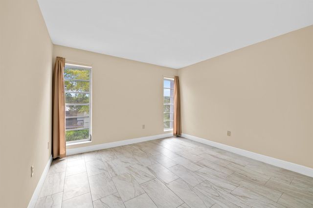 483 N Pine Island Road C304, Plantation, FL 33324