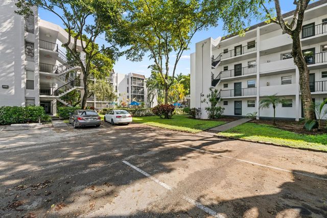 483 N Pine Island Road C304, Plantation, FL 33324