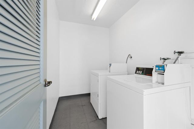 483 N Pine Island Road C304, Plantation, FL 33324