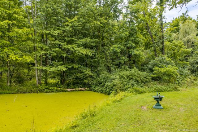 4 Plains Road, Walden, NY 12586