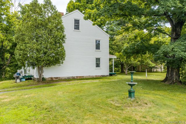 4 Plains Road, Walden, NY 12586
