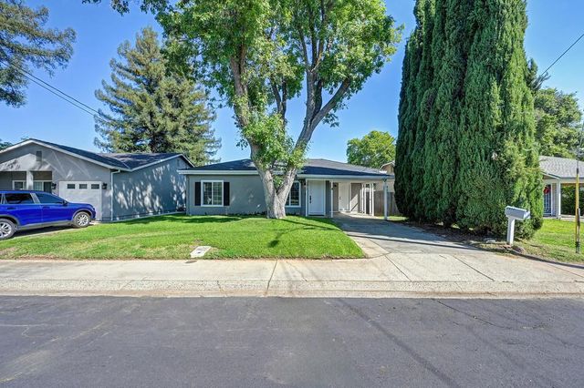 1017 Shearer St, Roseville, CA 95678