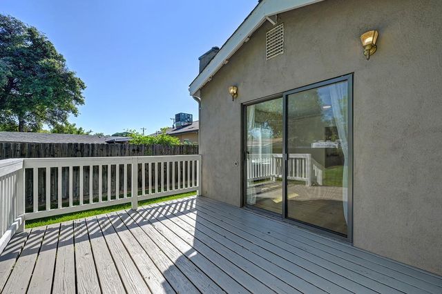 1017 Shearer St, Roseville, CA 95678