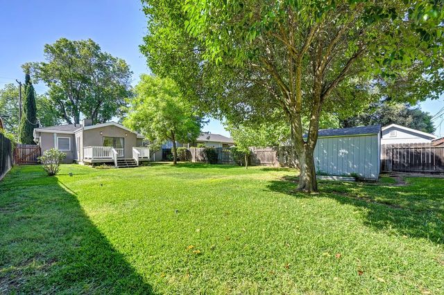1017 Shearer St, Roseville, CA 95678