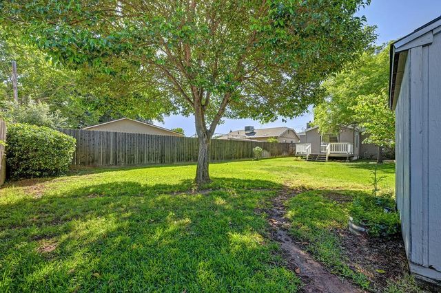 1017 Shearer St, Roseville, CA 95678